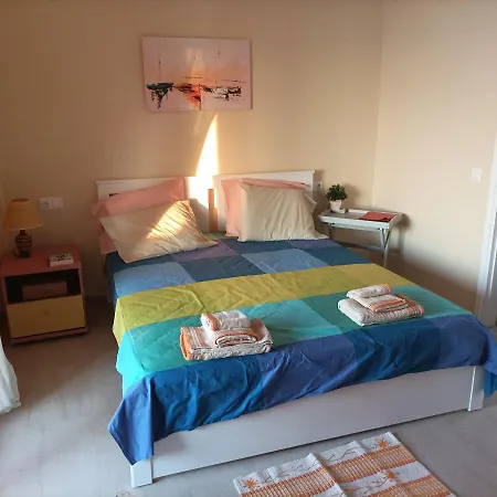 Beatrice's * Αχαράβη